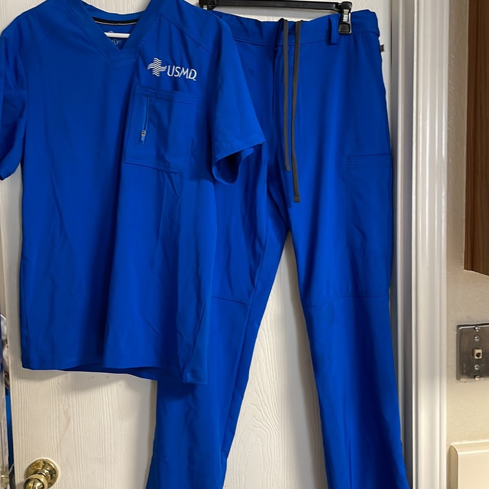 Men’s Infinity USMD Scrubs